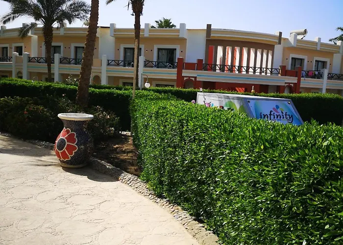 Mirage Bay & Aqua Park View Aqua Hotel
